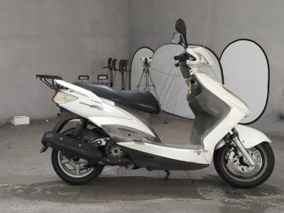 Yamaha CYGNUS125X