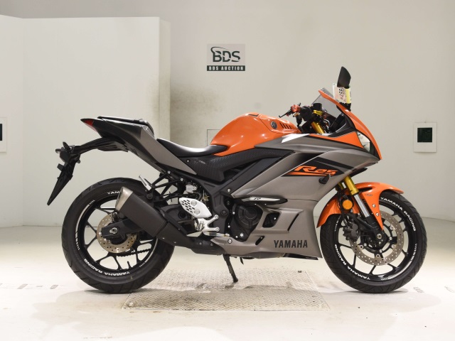 Yamaha YZF-R25A