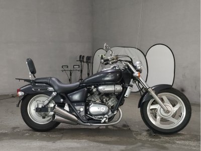 Honda MAGNA250