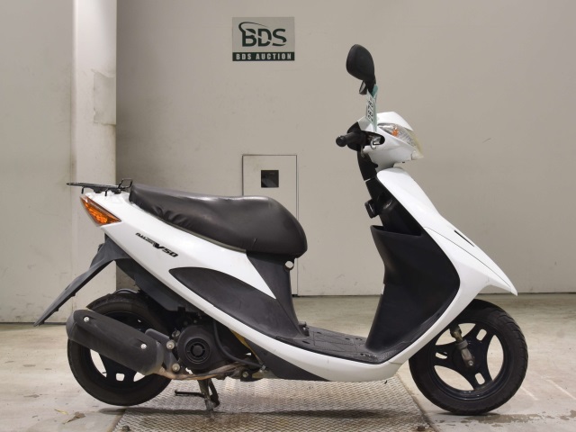 Suzuki ADDRESS V50
