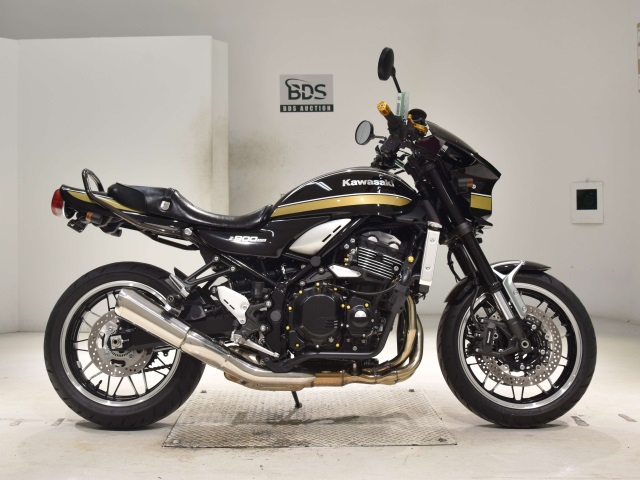 Kawasaki Z900RS