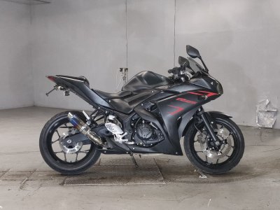 Yamaha YZF-R25