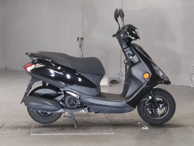 Yamaha AXIS Z