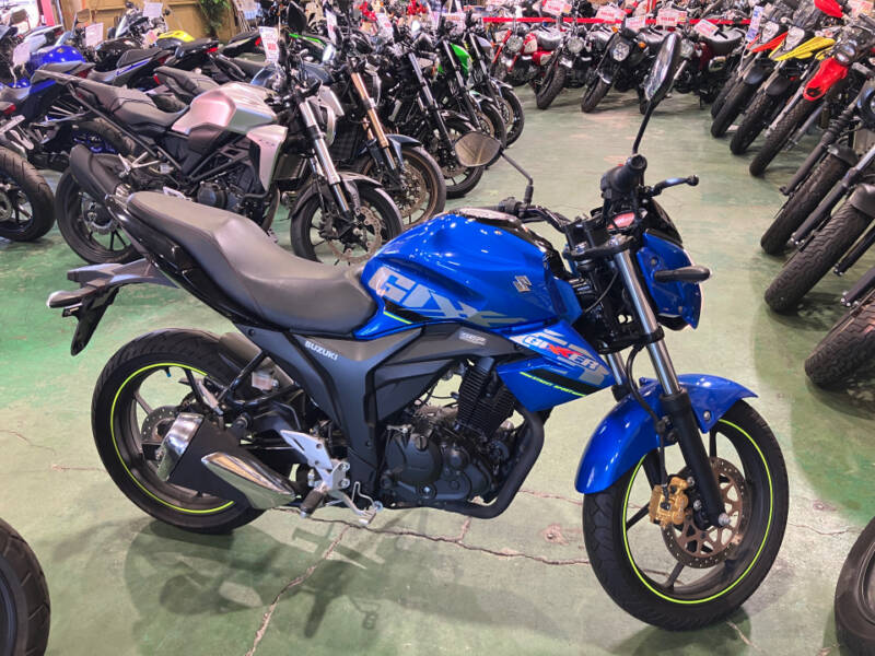 Suzuki GIXXER150