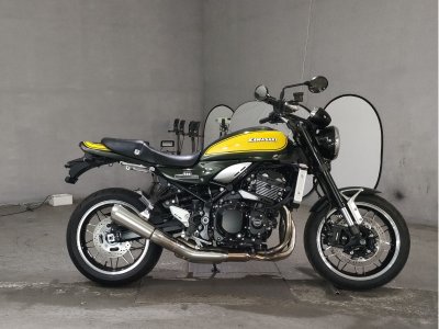 Kawasaki Z900RS
