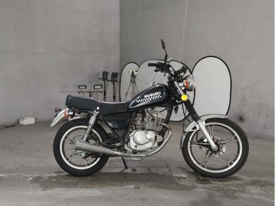 Suzuki GN125H