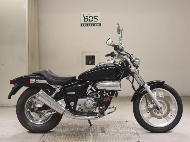 Honda MAGNA50