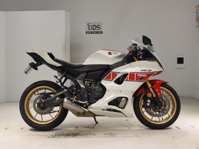 Yamaha YZF-R7-2