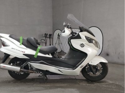 Suzuki SKYWAVE 250M