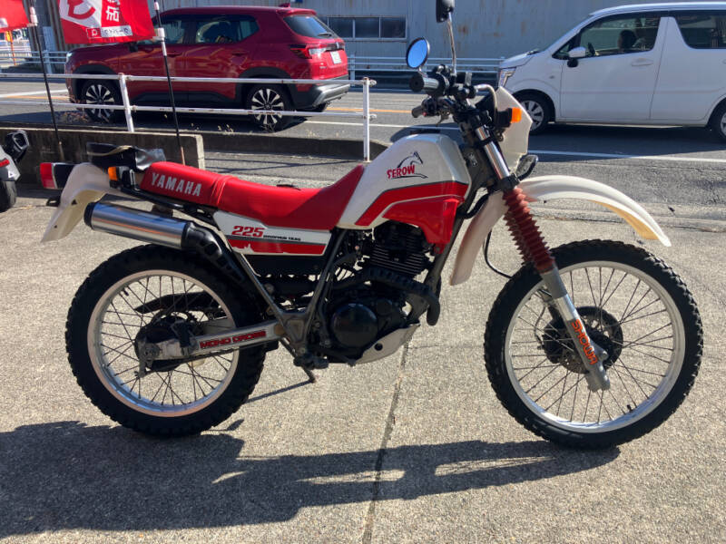 Yamaha SEROW XT225