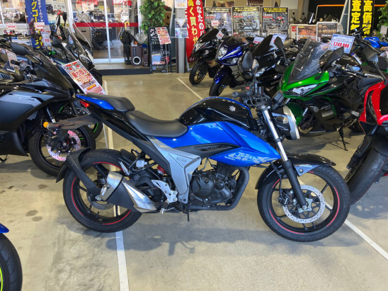 Suzuki GIXXER150