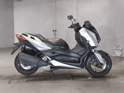 Yamaha X-MAX250