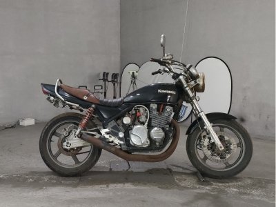 Kawasaki ZEPHYR400