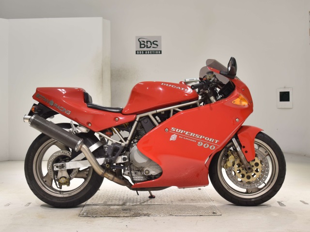 Ducati 900 SS