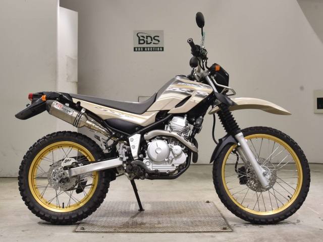 Yamaha SEROW XT250