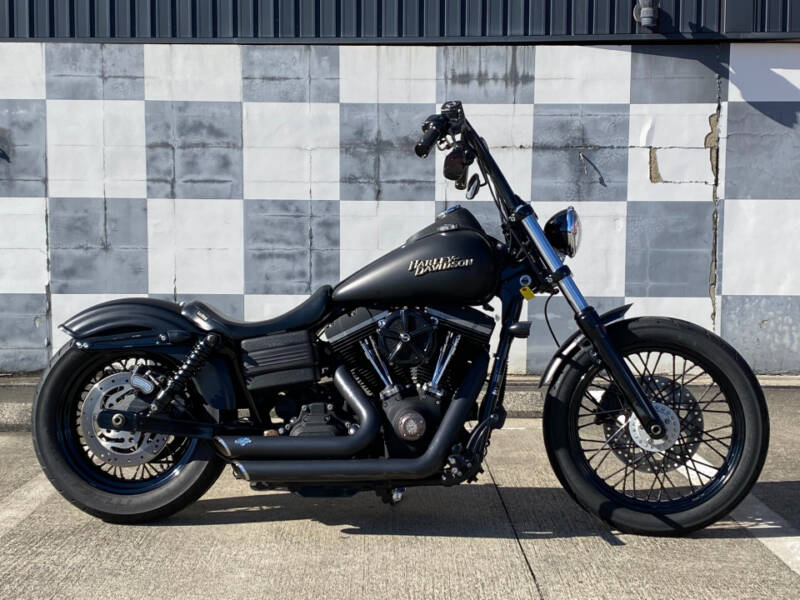 HD STREETBOB FXDB1580