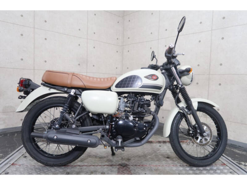 Kawasaki W175SE