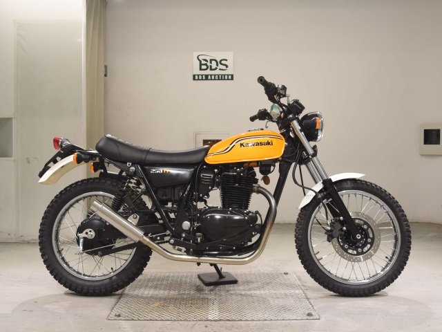 Kawasaki 250TR