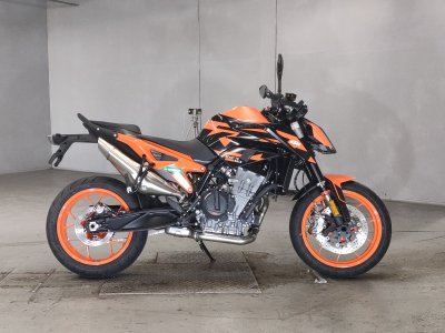 KTM 890 DUKE