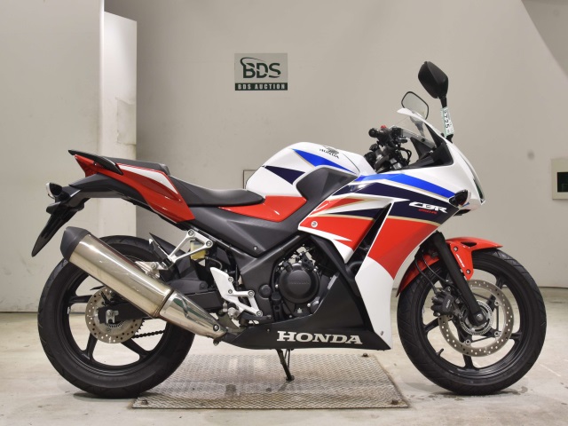 Honda CBR250RA