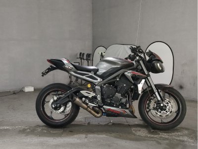 Triumph STREET TRIPLE RS