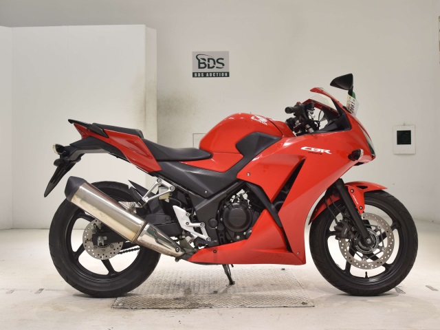 Honda CBR250RA