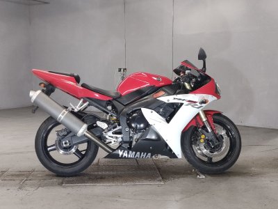 Yamaha YZF-R1