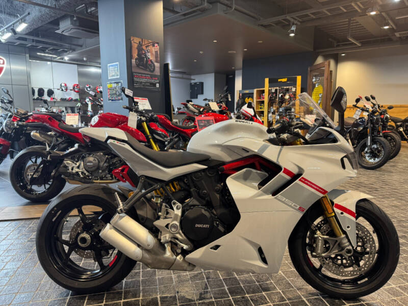 Ducati SUPERSPORT 950S