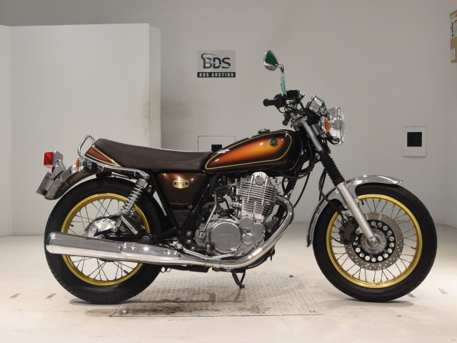 Yamaha SR400