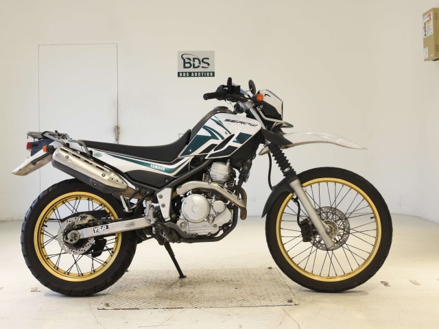 Yamaha SEROW XT250