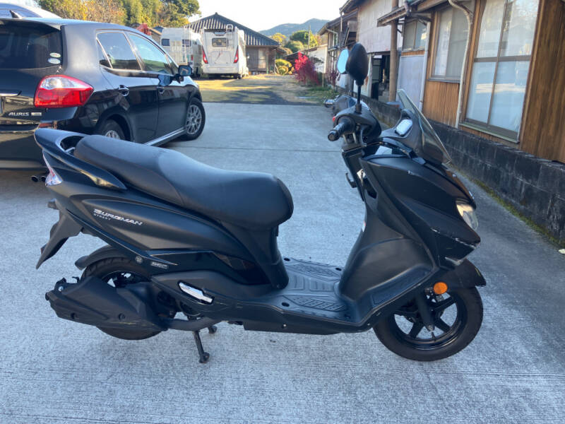Suzuki BURGMAN125