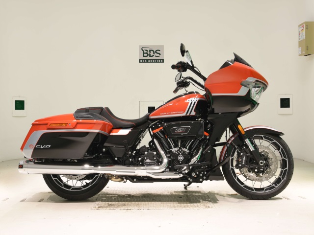 HD ROAD GLIDE FLTRXSE1923 CVO
