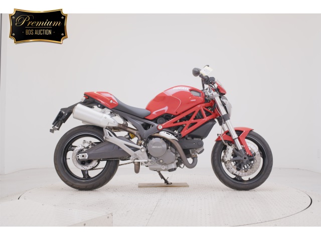 Ducati MONSTER 696