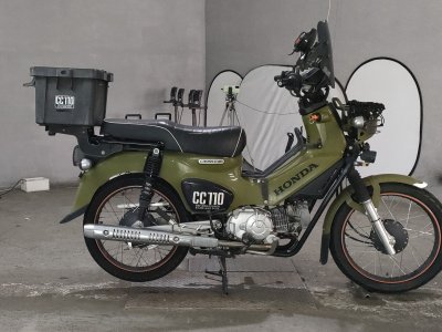 Honda CC110 CROSSCUB