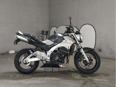 Suzuki GSR400