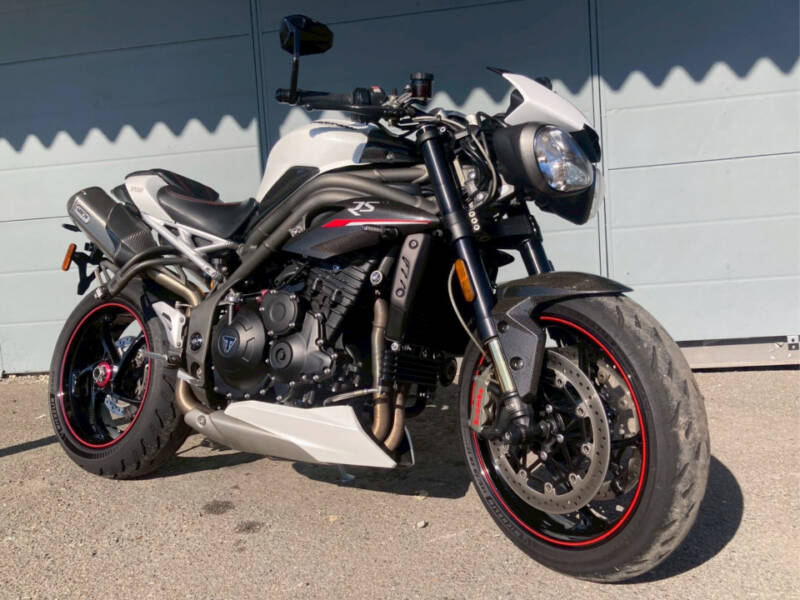 Triumph SPEED TRIPLE R