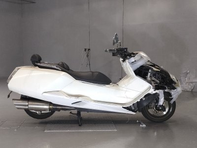 Yamaha MAGZAM