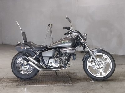 Honda MAGNA50
