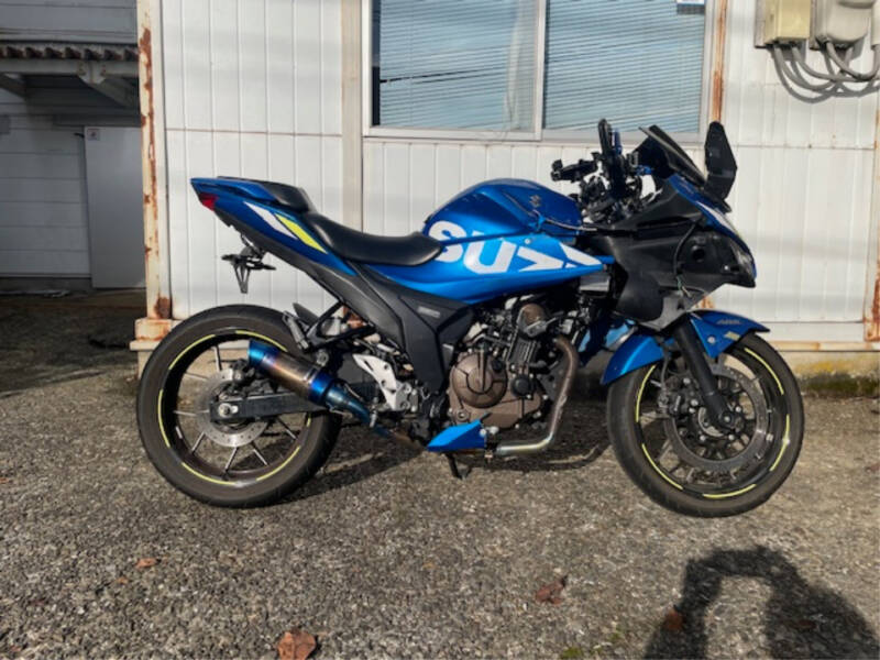 Suzuki GIXXER SF250