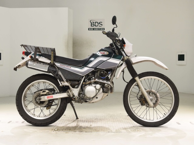 Yamaha SEROW XT250