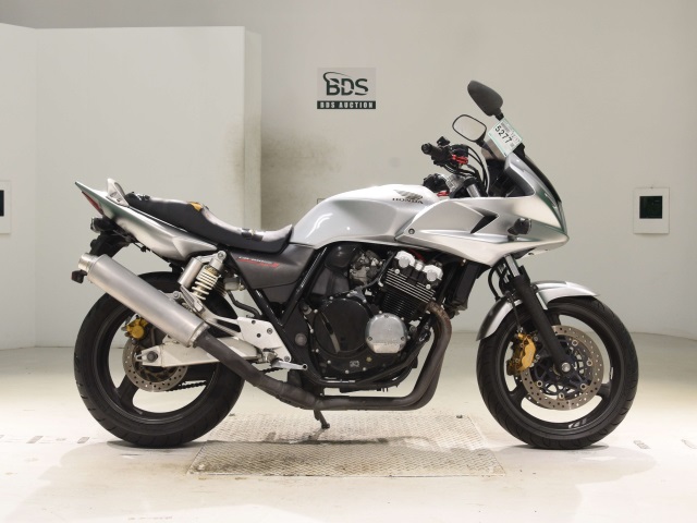 Honda CB400SF BOLDOR