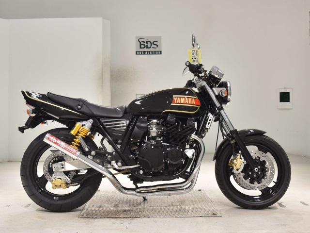 Yamaha XJR400