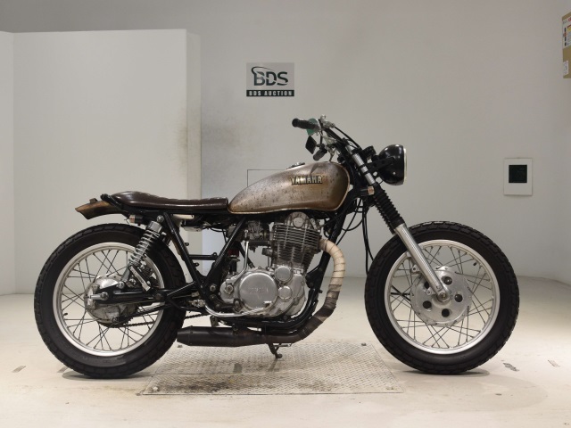 Yamaha SR500