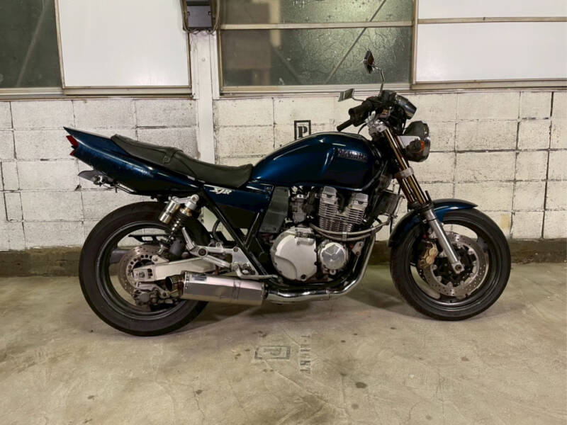 Yamaha XJR400