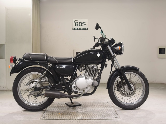 Suzuki ST250