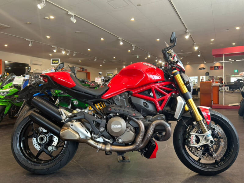 Ducati MONSTER 1200S