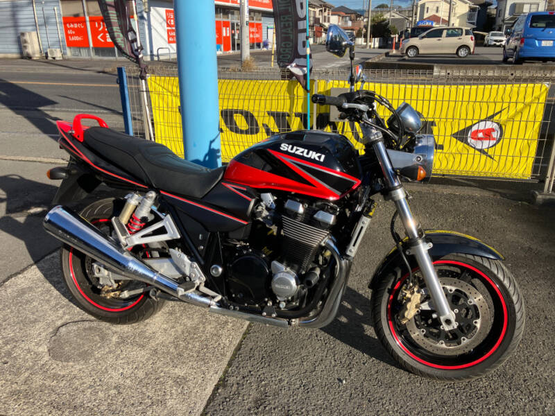 Suzuki GSX1400