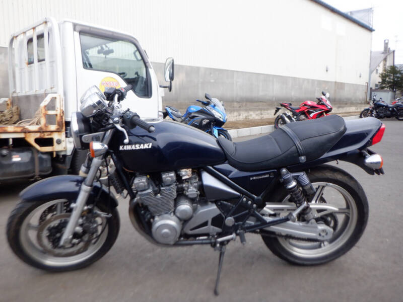 Kawasaki ZEPHYR400