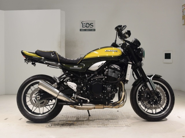 Kawasaki Z900RS