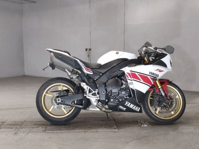 Yamaha YZF-R1